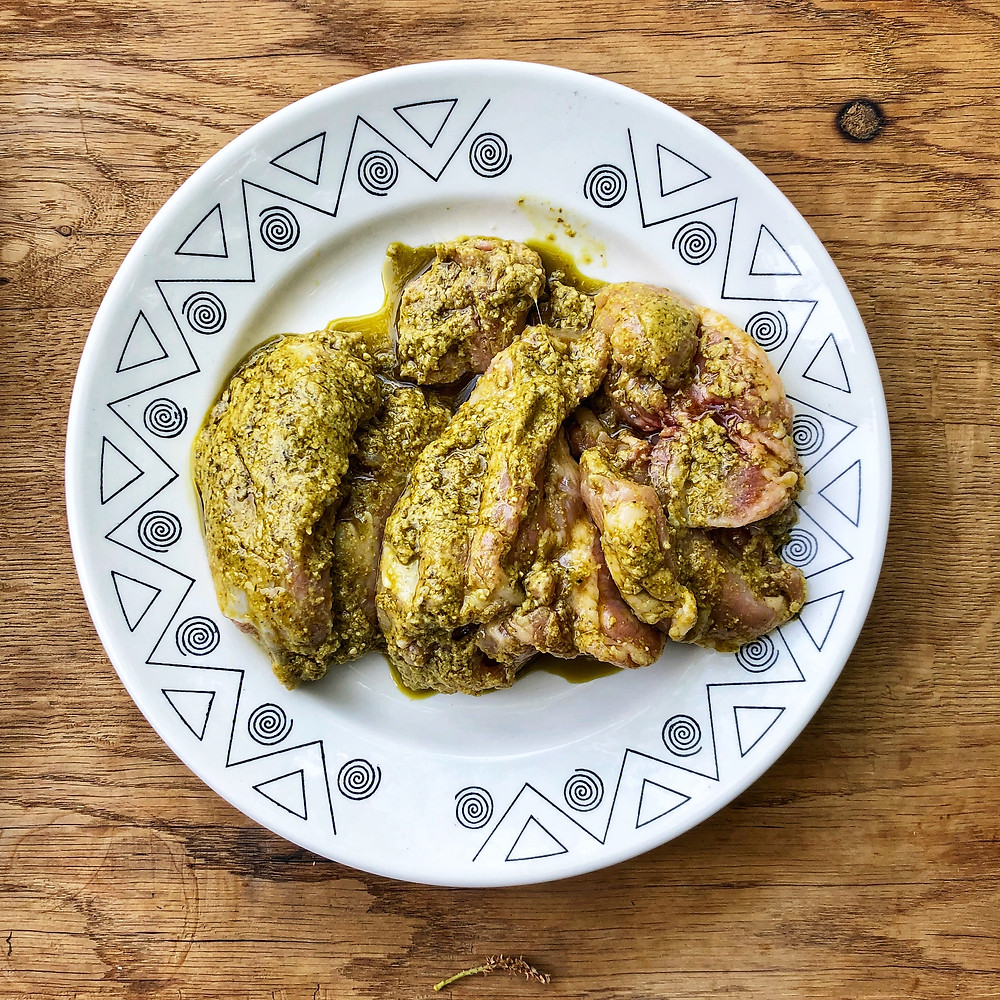 Blondieskeuken, Blondies Keuken, Sam de Roos, toegankelijke recepten, makkelijke recepten, recepten, lekkere recepten, gemarineerde kippendijen, gemarineerde kippendijfilet, pesto marinade, recept marinade, recept met pest, recept met kippendijen, BBQ recepten, barbecue recepten