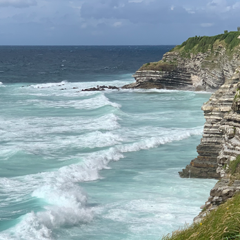 Das französische Baskenland: Wo grüne Berge auf wilde Wellen treffen