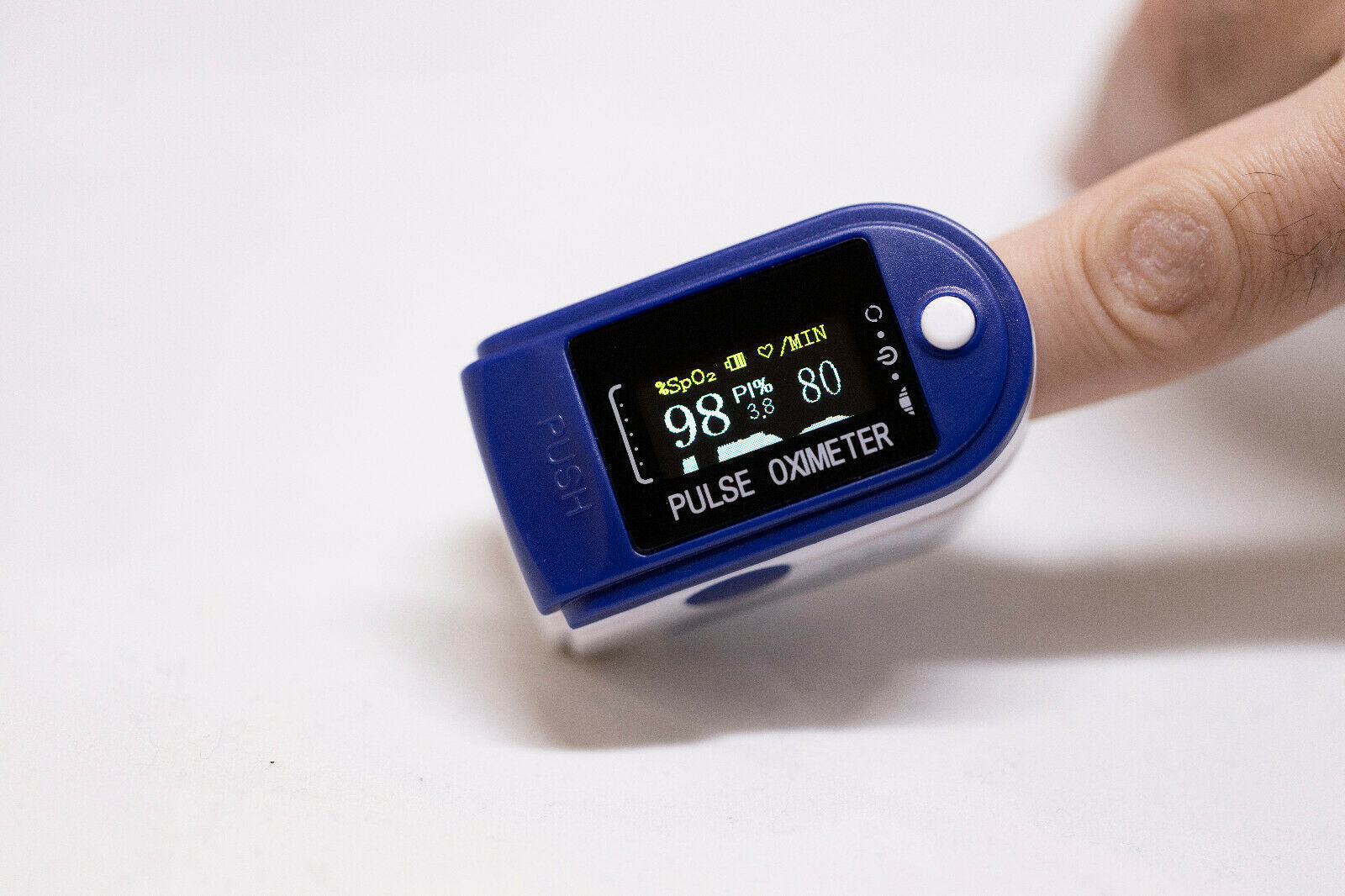 finger pulse oximeter heart rate O2 saturation