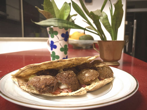 Sanduíche Árabe de Falafel