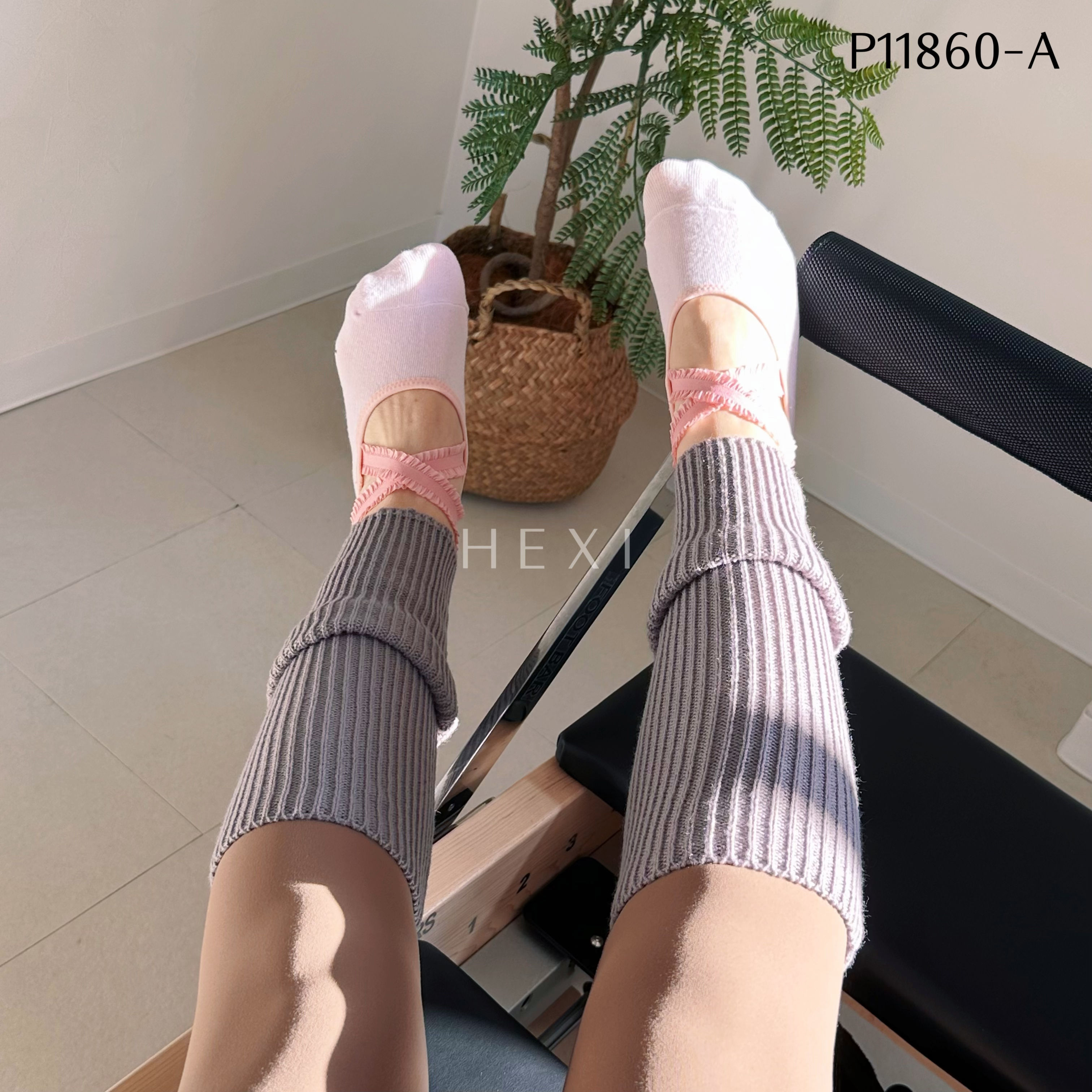 クロスデザイン ヨガ・ピラティス用五本指レッグウォーマー P11860-A