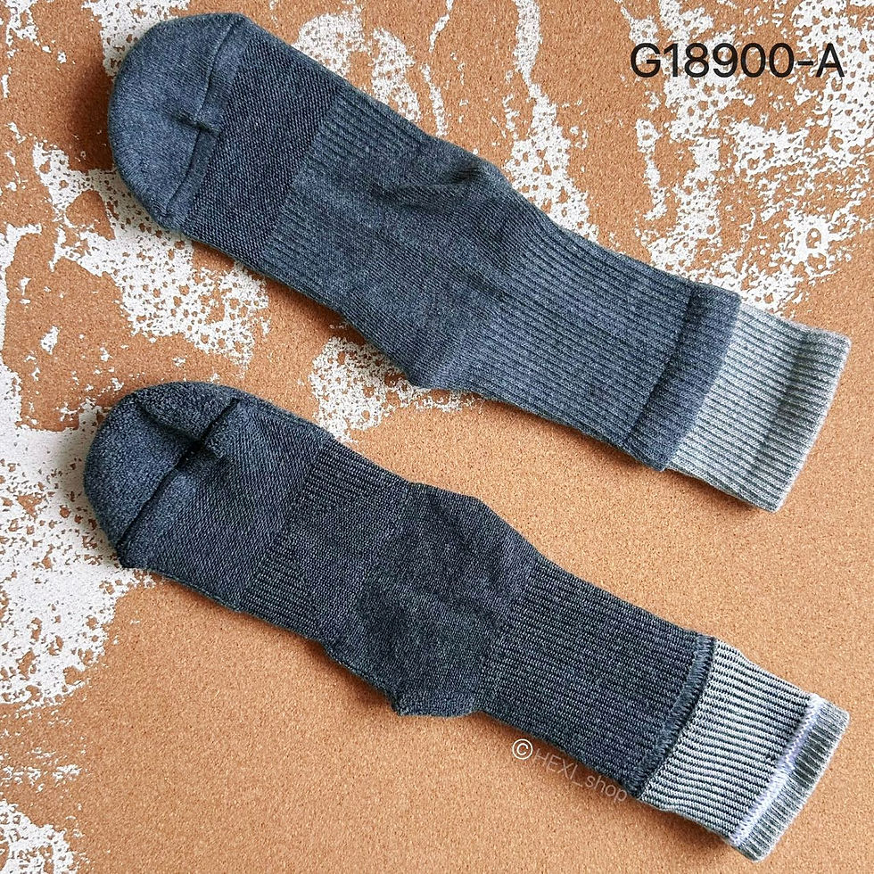 サムネイル： ツートーン・ミドル丈ソックスG18900-A