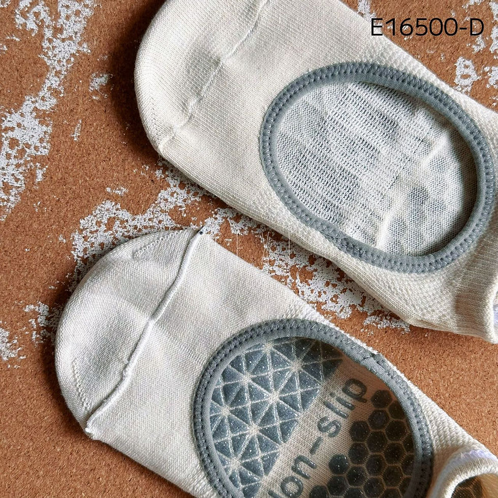 サムネイル： メッシュ・ショート丈５本指ソックスE16500-D