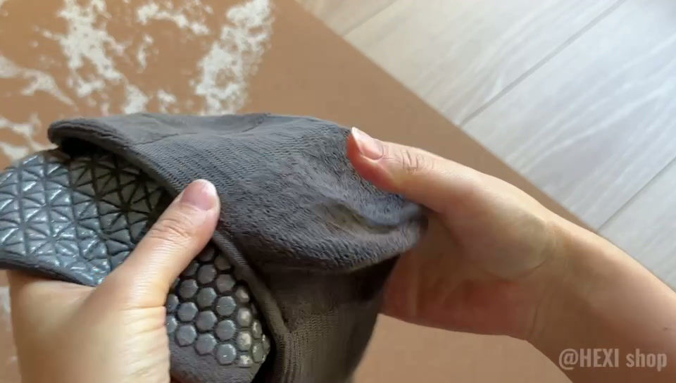 サムネイル： ツートーン・ミドル丈ソックスG18900-B