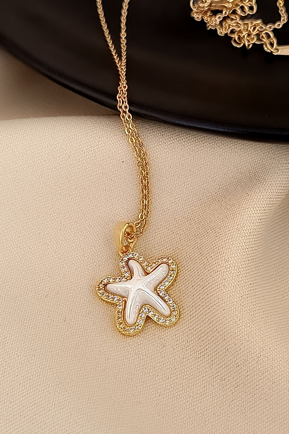 Deniz Yıldızı Dolgu Zirkon Taş Bezeme Yaz Trend Elbise Gold Çelik Kolye
