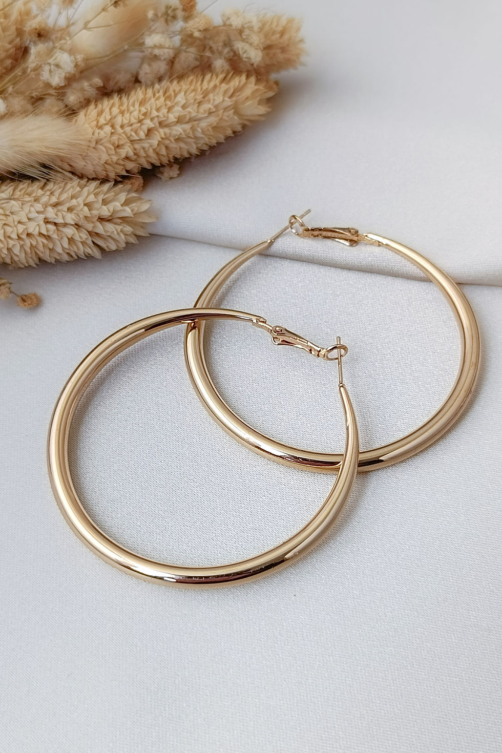 Küçük resim: Büyük Gold Halka Klasik Şık Küpe