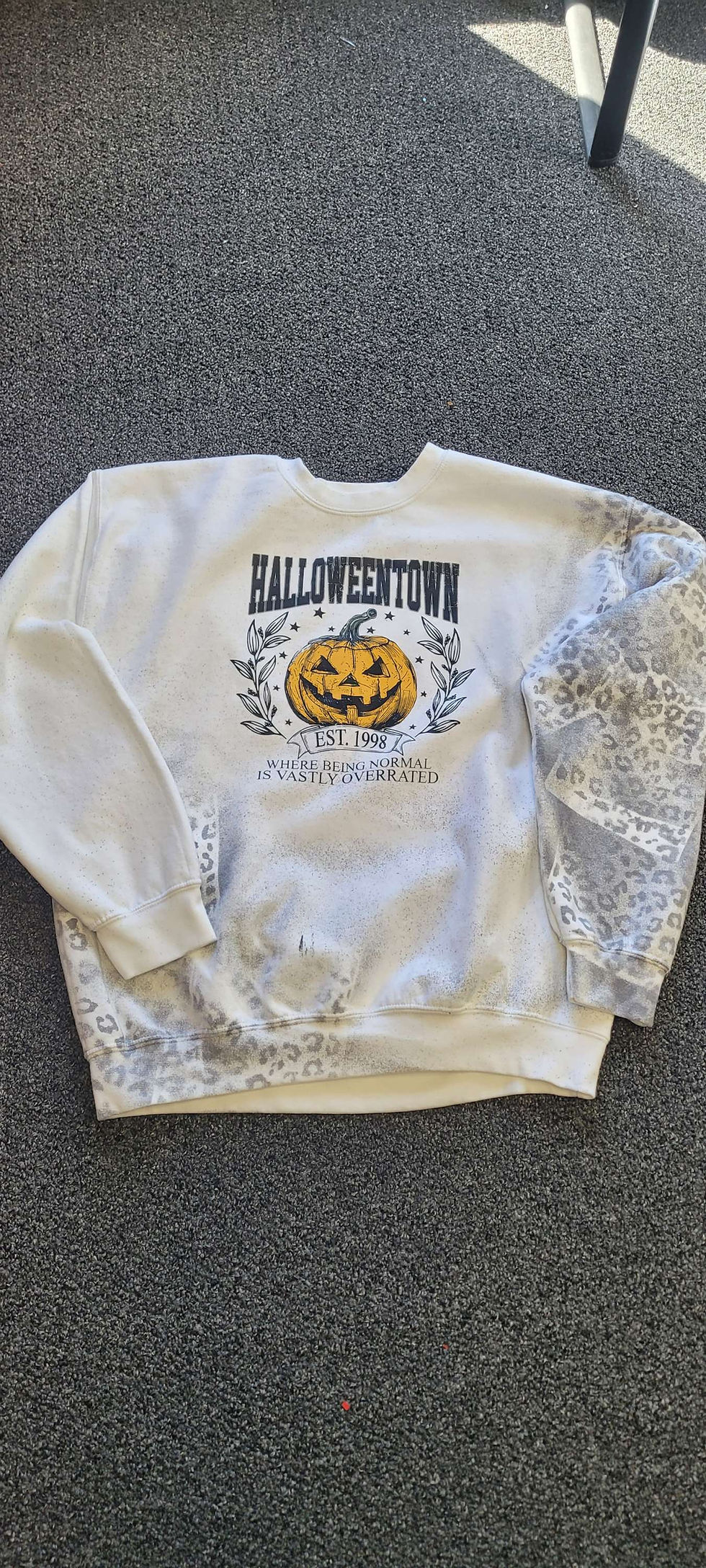 Thumbnail: HALLOWEENTOWN leopard crewneck SWEATSHIRT /Halloween  tshirt 