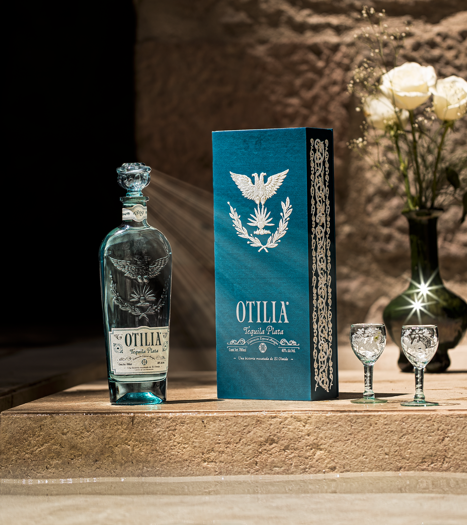 Botella y Caja Piscina 1.png