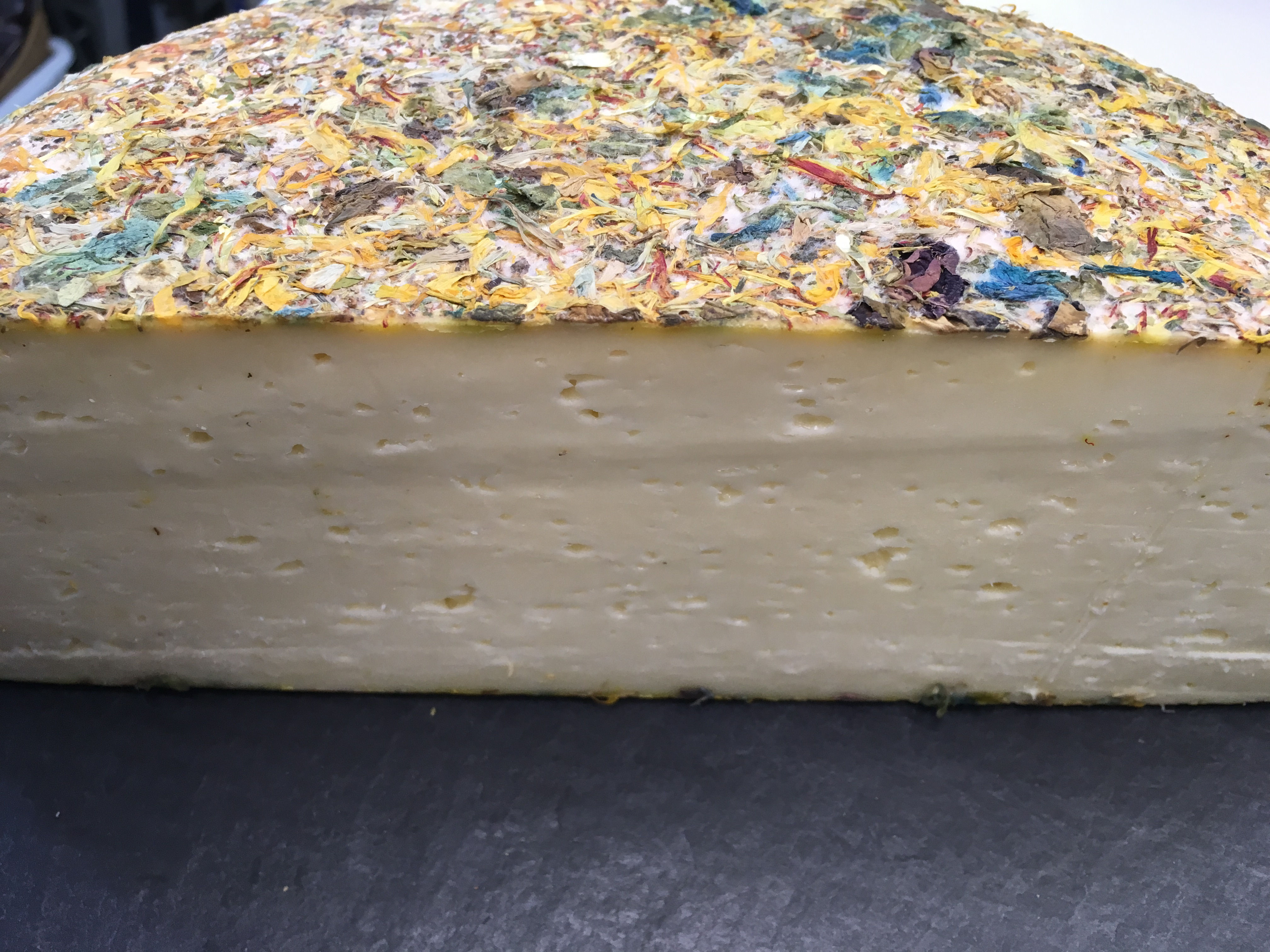 Tomme aux Fleurs FERMIÈRE