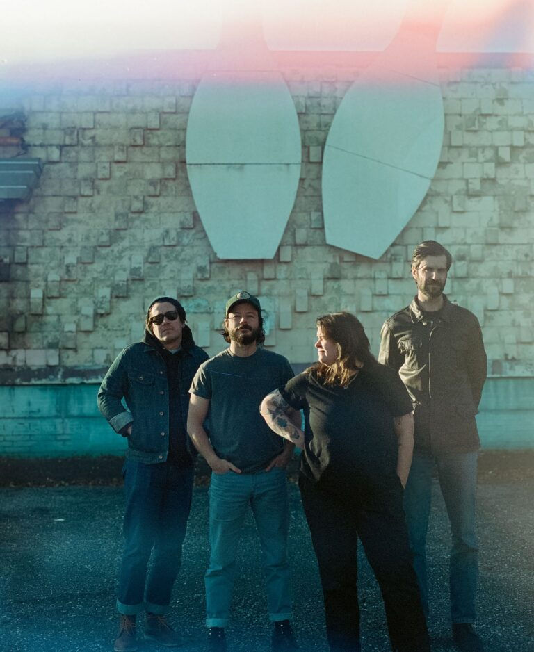 Mariel Buckley & Her Band "Onverschrokken Canadese schrijft voor de Underdogs"