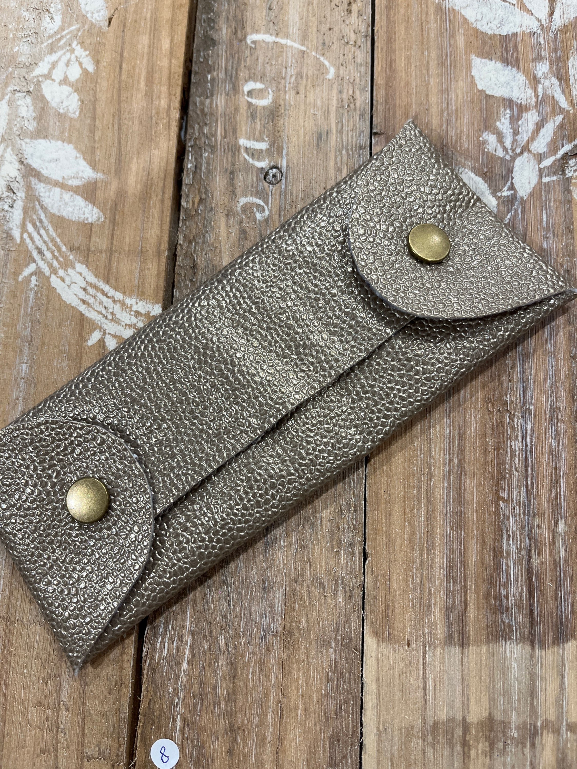 Pochette stylo champagne croco