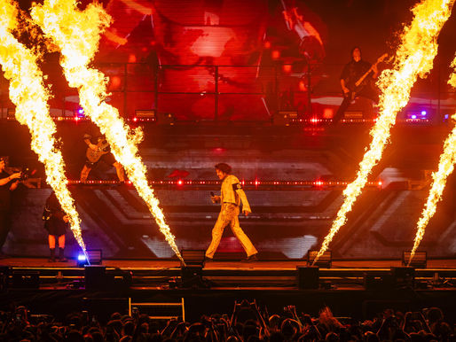 Poghi e fiamme per i Bring Me The Horizon a Milano