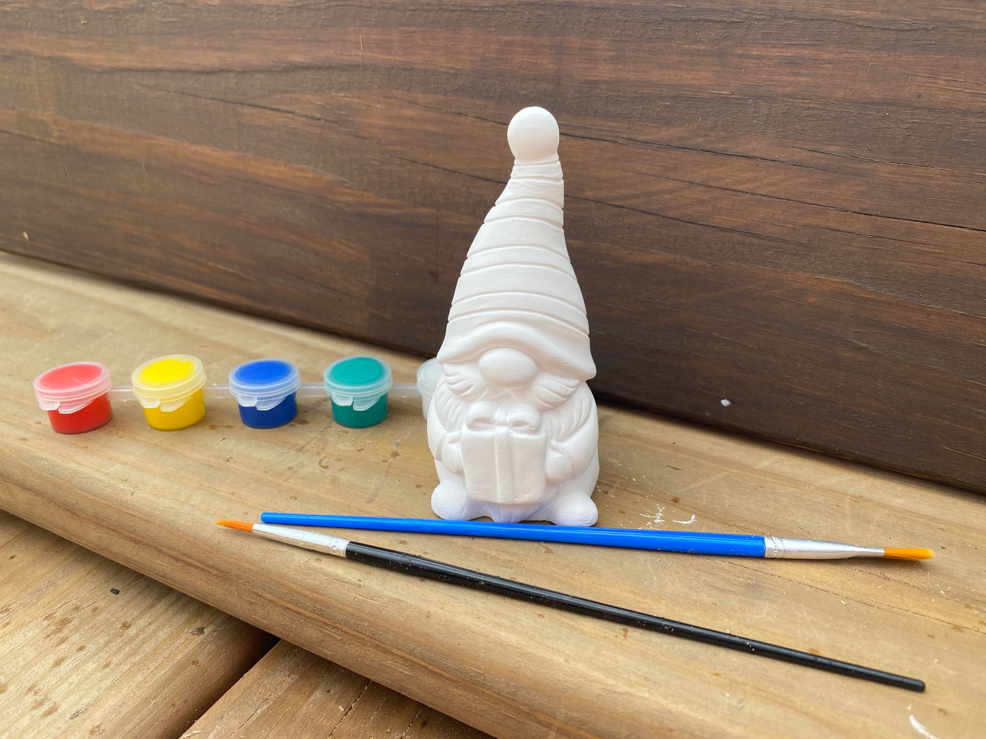 Paint your own gnome kit