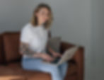 kineziterapija_treniruotės moterims_kineziterapeutė Laura Skomskė_mankštos po gimdymo_mank