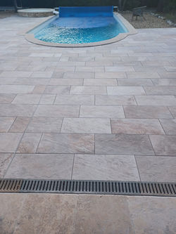carrelage sol piscine narbonne