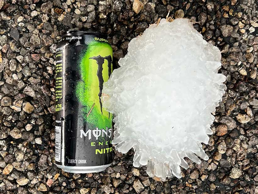 Encuentran granizo del tamaño de una piña en Texas