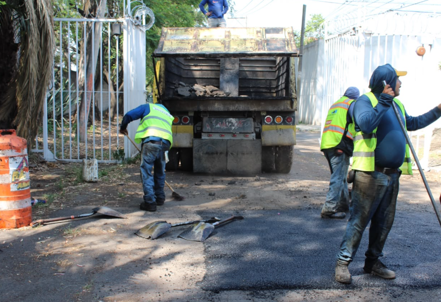 Mantienen trabajos de bacheo en lacapital poblana