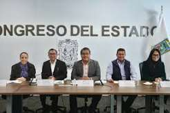 Comisión del Congreso avala acuerdo para garantizar una atención digna en Registro Civil