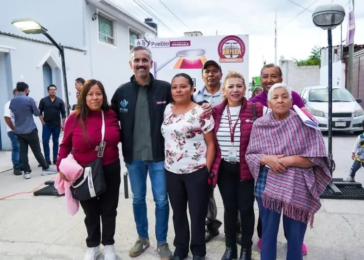 Entrega Chedraui 540 luminarias LED en Totimehuacán y Barrio San Juan