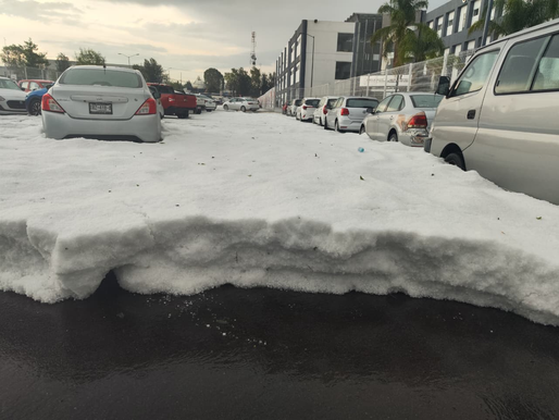 Diversas áreas deportivas resultaron cubiertas de hielo