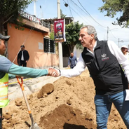 Supervisa Chedraui trabajos de pavimentación 