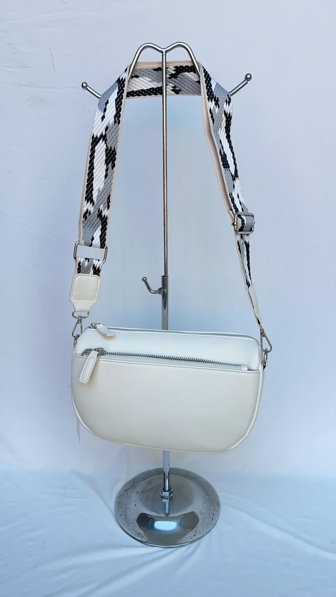 YH9516 handbag $13.00 each