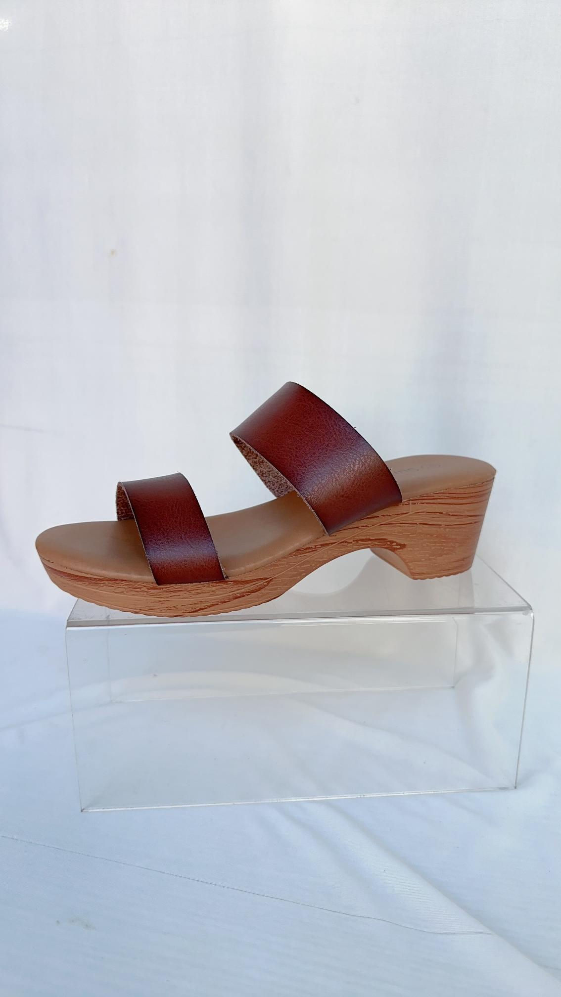 JX608-85 sandal $20.00 each  saiz 37-41