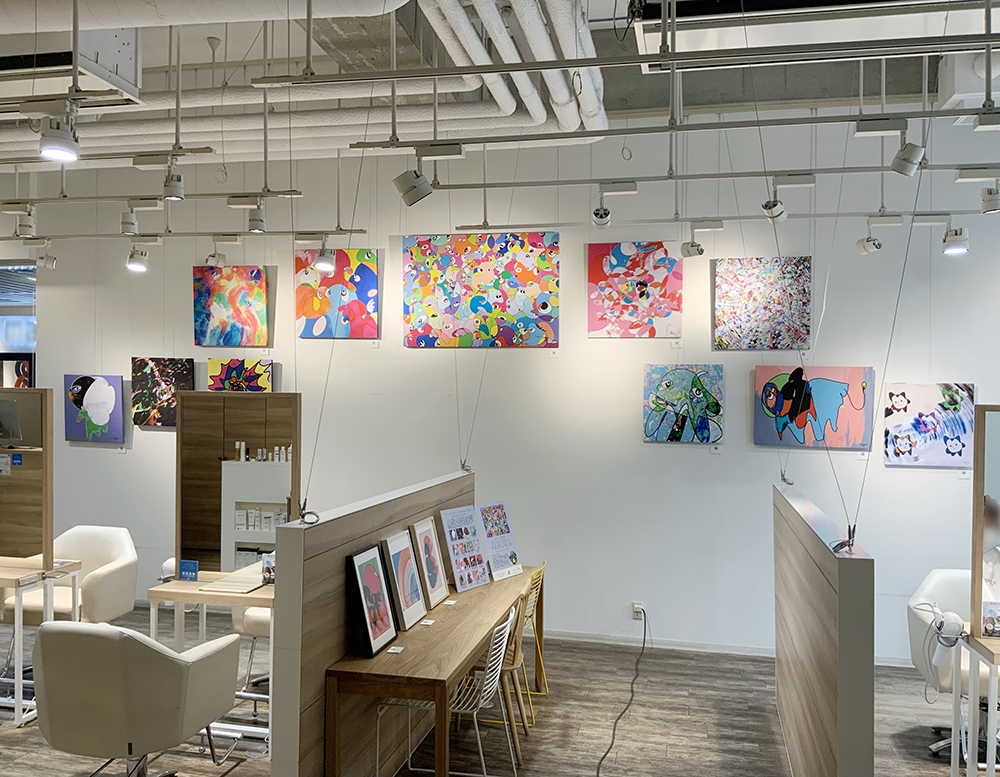 11月2日〜、横浜のヘアサロン「Lounge」にてTAKUROMAN初の作品展“アノヒトゴミハ、タカラモノダッタ”を開催✨