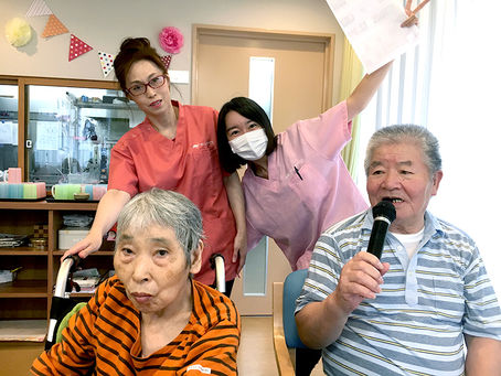 どの施設でもカラオケは人気ですね