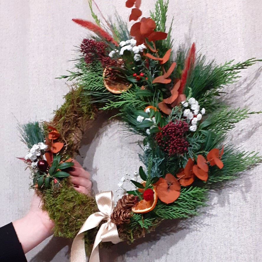  workshop kerstkrans maken bij Atelier Bloemgeluk in Denderleeuw