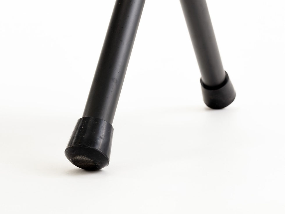 섬네일: Mesh Folding Bench