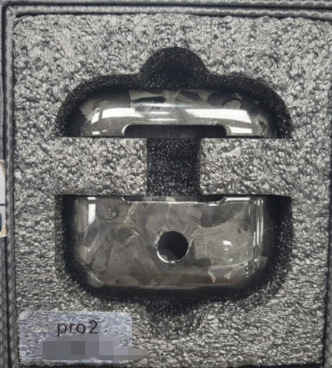 Thumbnail: Carbon Fiber Case for Apple AirPods Pro (Single Item)