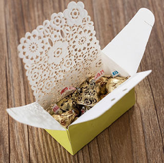 Thumbnail: Flowers hollow cake boxes