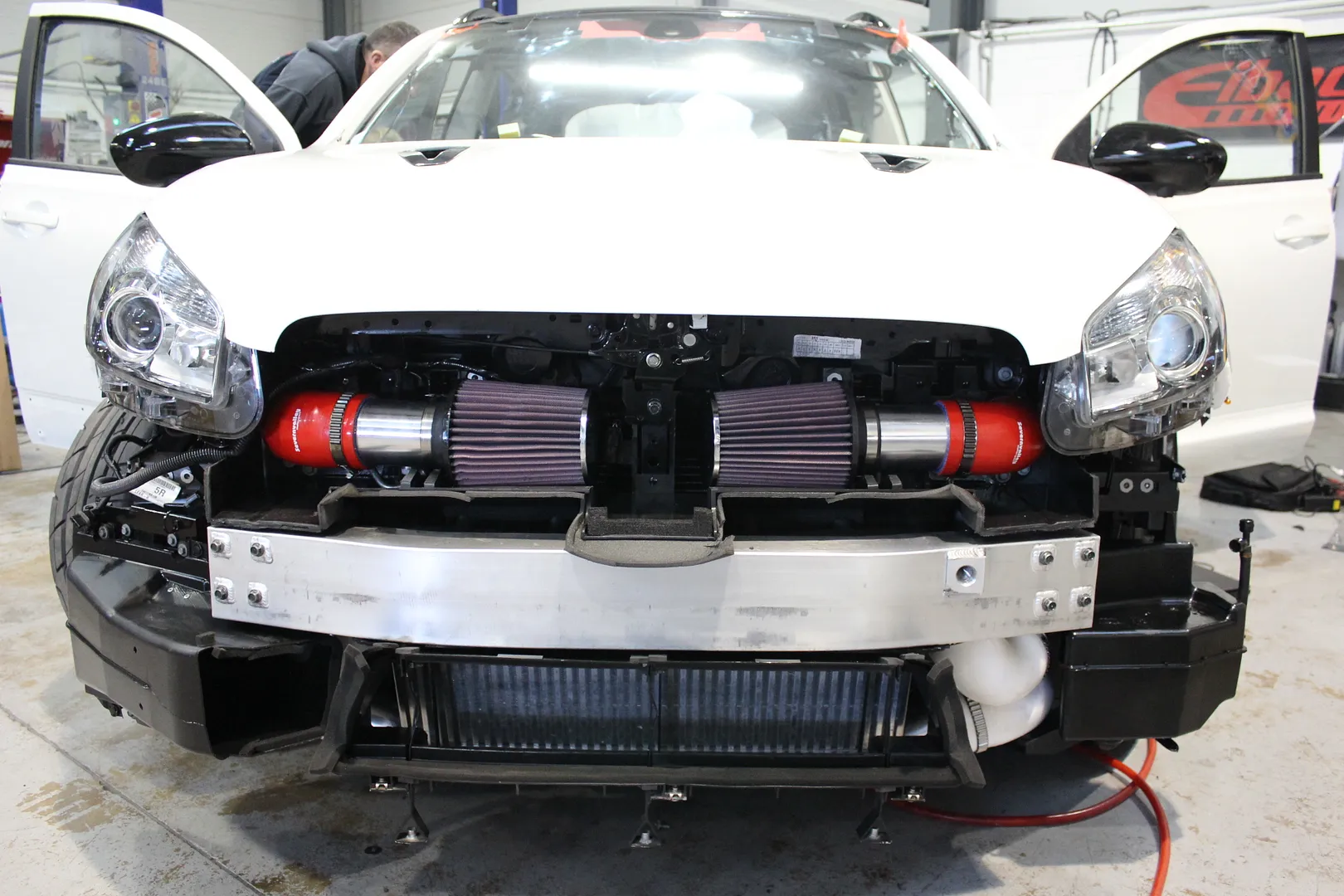R35 GTR Engine in suv