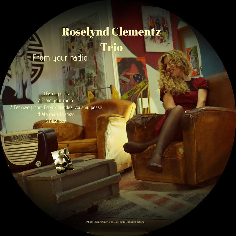 Roselynd ClementzTrio rondelle en J.jpeg