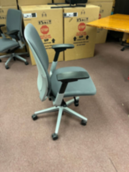 #711, Pre-Owned Steelcase Amia Chair