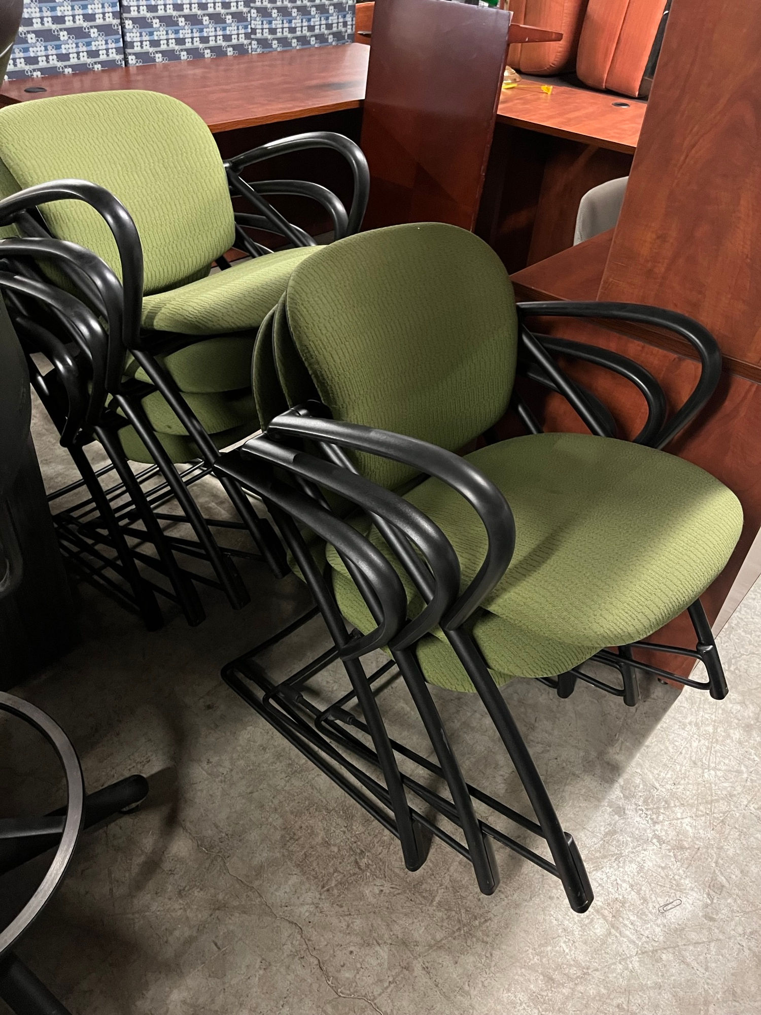 #687, Pre-Owned Steelcase Ally Multi Purposed Stacking Side Chair