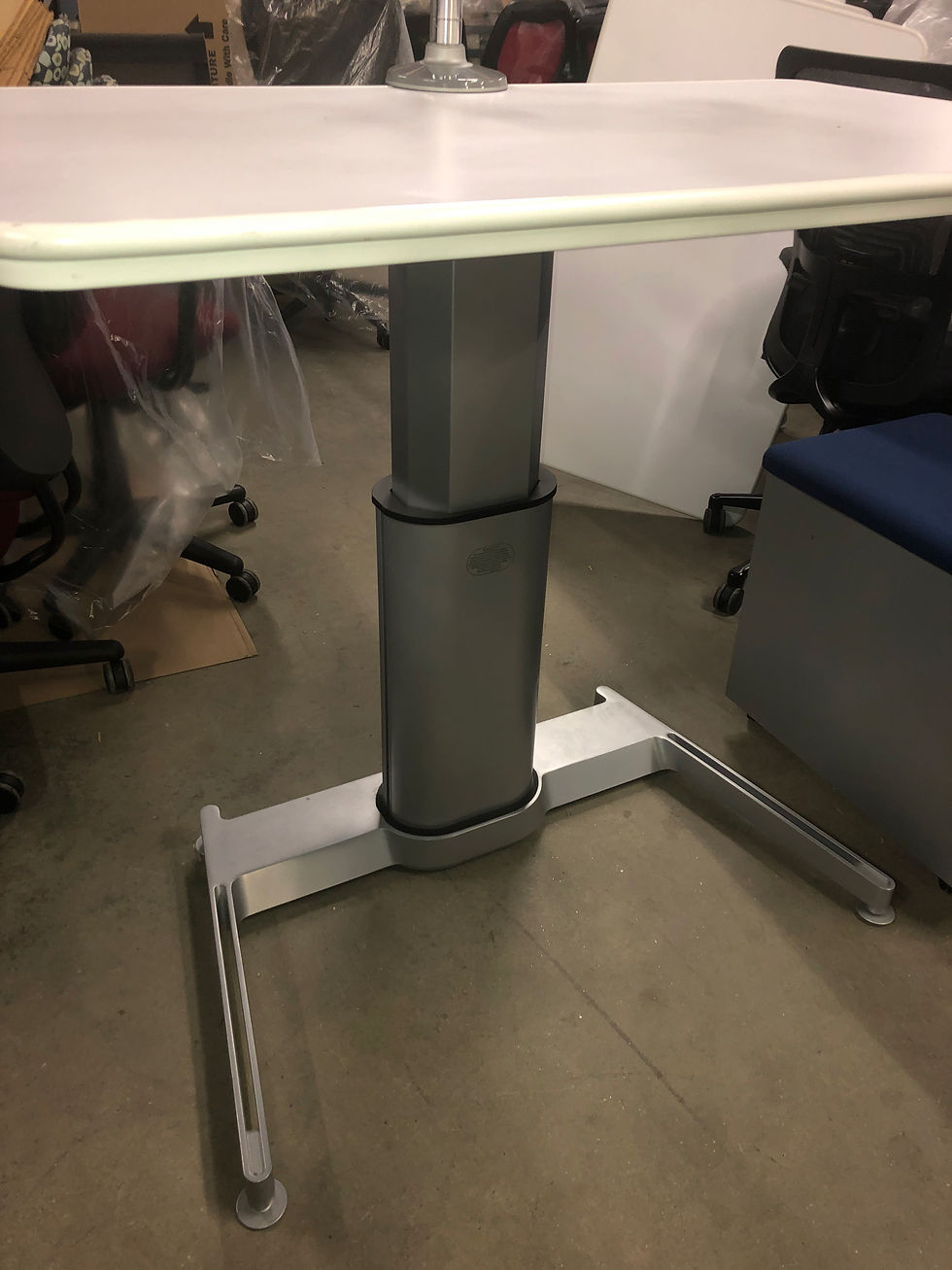 Thumbnail: #594, Pre-Owned Airtouch Ergonomic Workstation