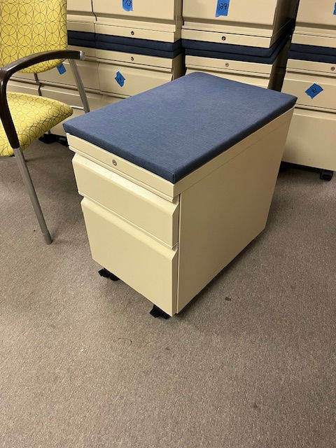 Thumbnail: #756, Pre-Owned HON Flagship Box-File Mobile Pedestals