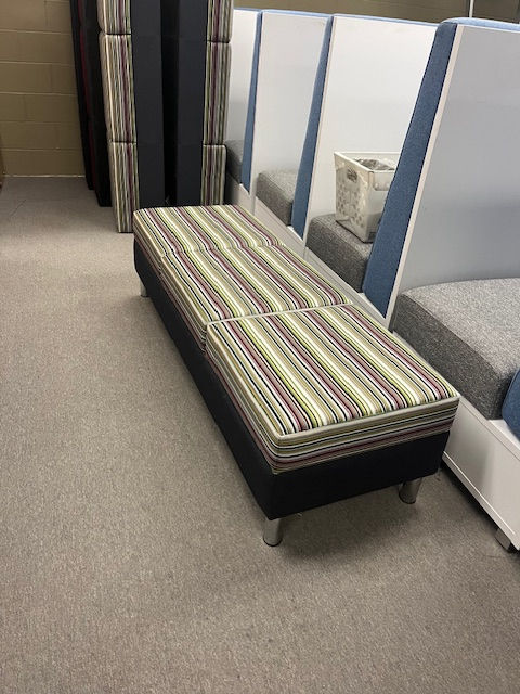 Thumbnail: #800, Pre-Owned Teknion 3-Seat Bench