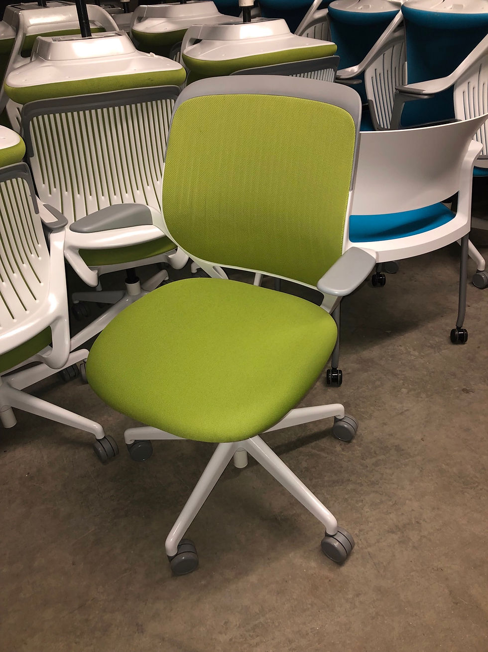 Thumbnail: #624, Pre-Owned Steelcase Cobi Chair