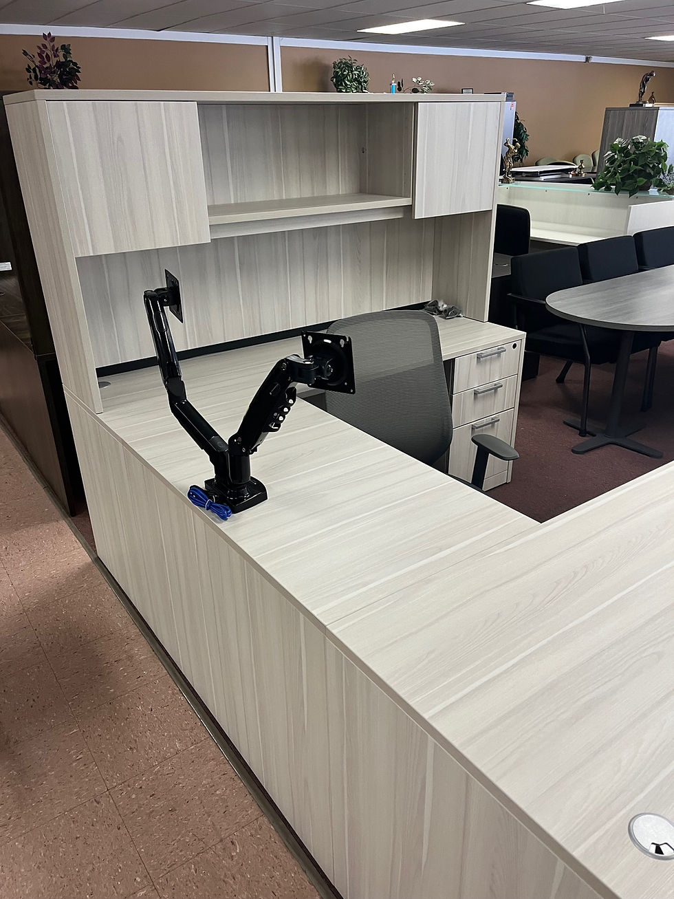 Thumbnail: U Shape Desk Suite