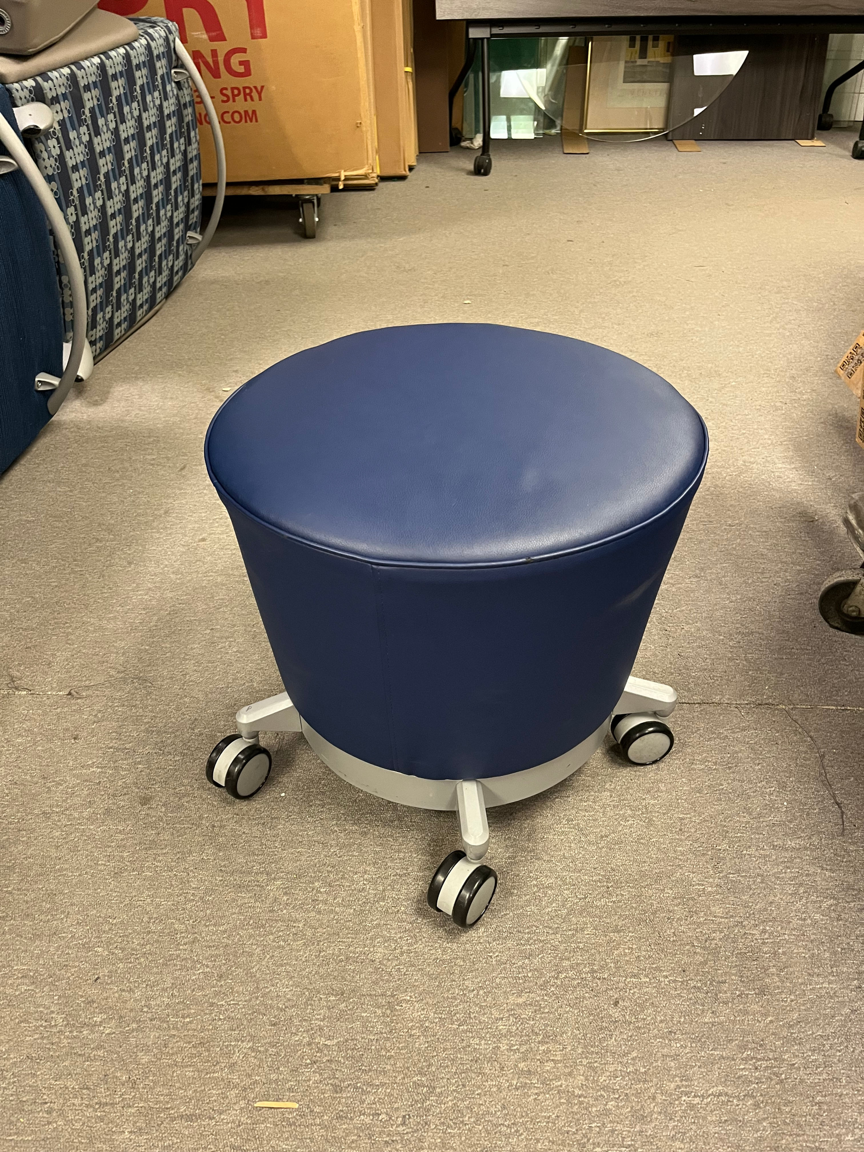 #667, Pre-Owned Haworth Hello Mini Stools