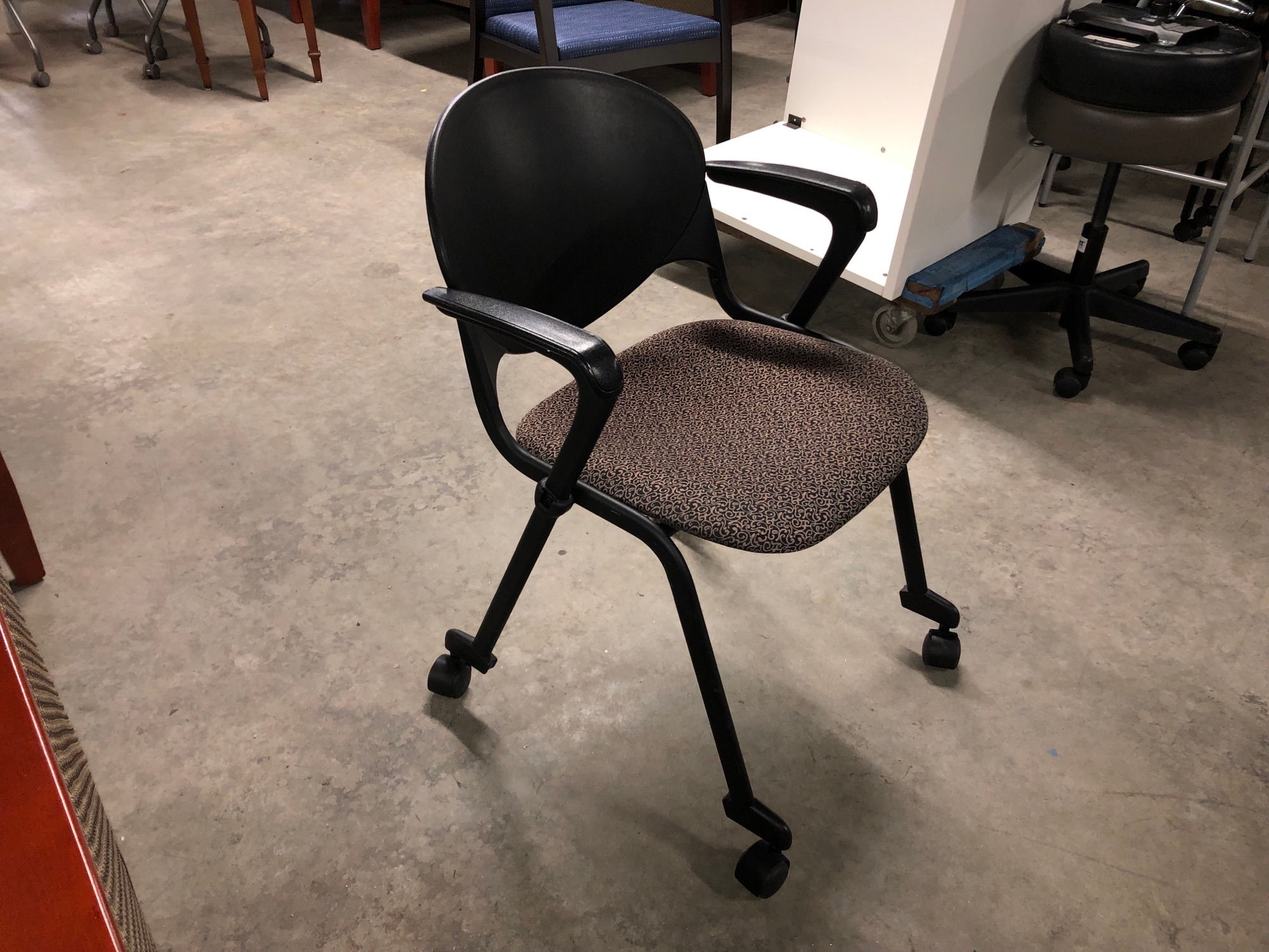 #605, Pre-Owned National Stacking Guest Chairs