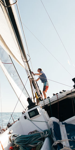 deck-professional-sailboat-racing-yacht-during-competition-sunny-windy-summer-day-moving-f