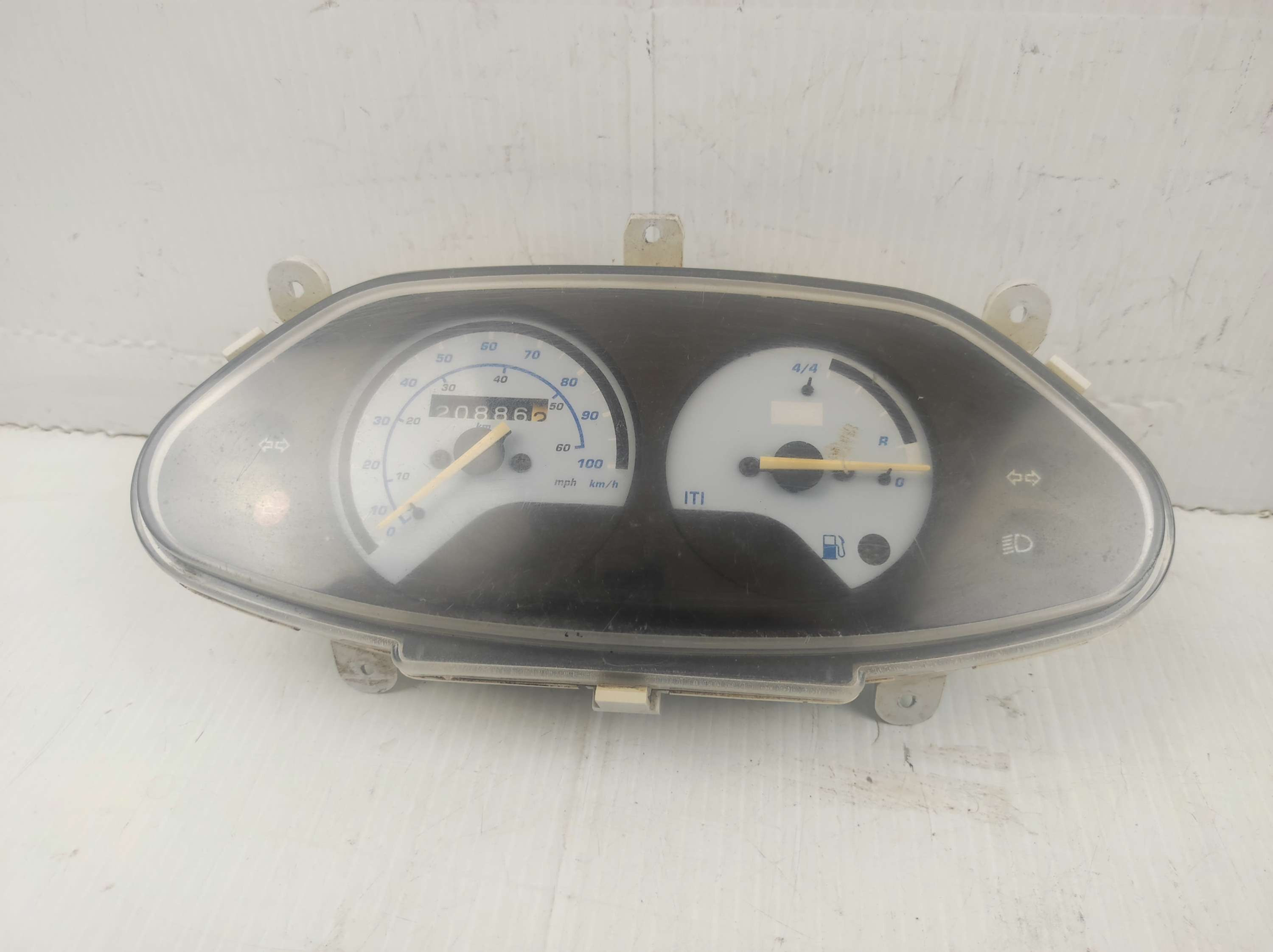 Tableau de bord compteur kilométrique Aprilia Rally