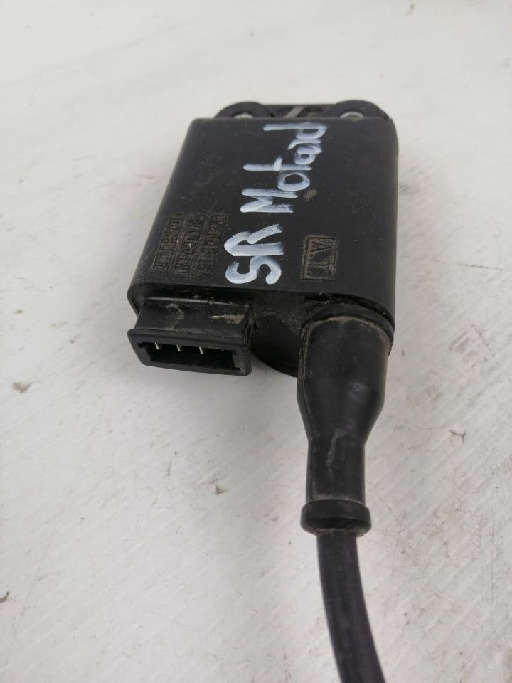 Miniature : Bobine haute tension/CDI + antiparasite Aprilia SR Motard / Piaggio New Typhoon