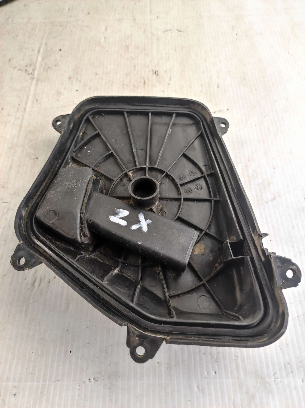 Miniature : Capot couvercle boîte à air Kymco ZX