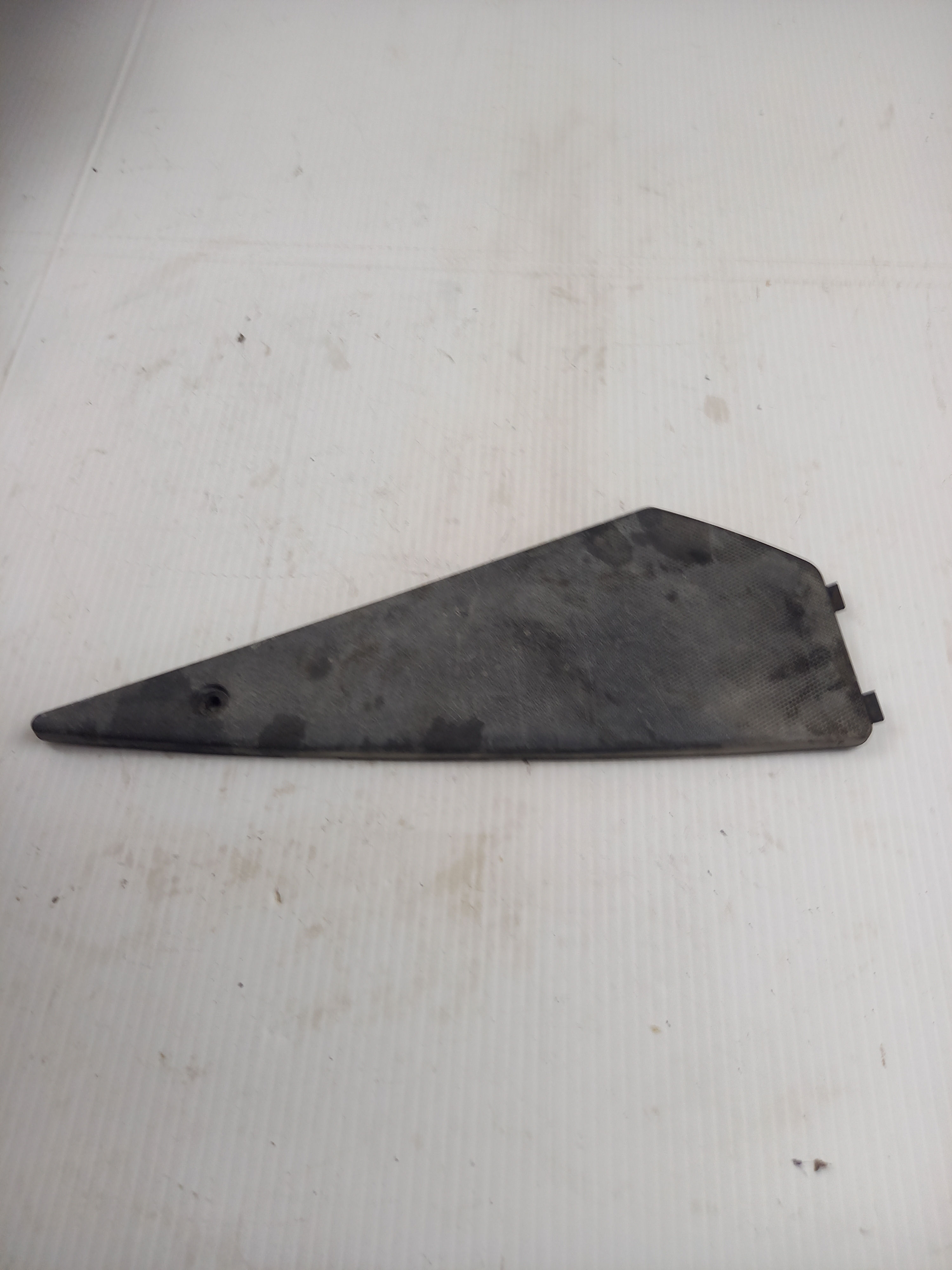 Carénage repose pieds Aprilia Sr Motard Piaggio New typhoon