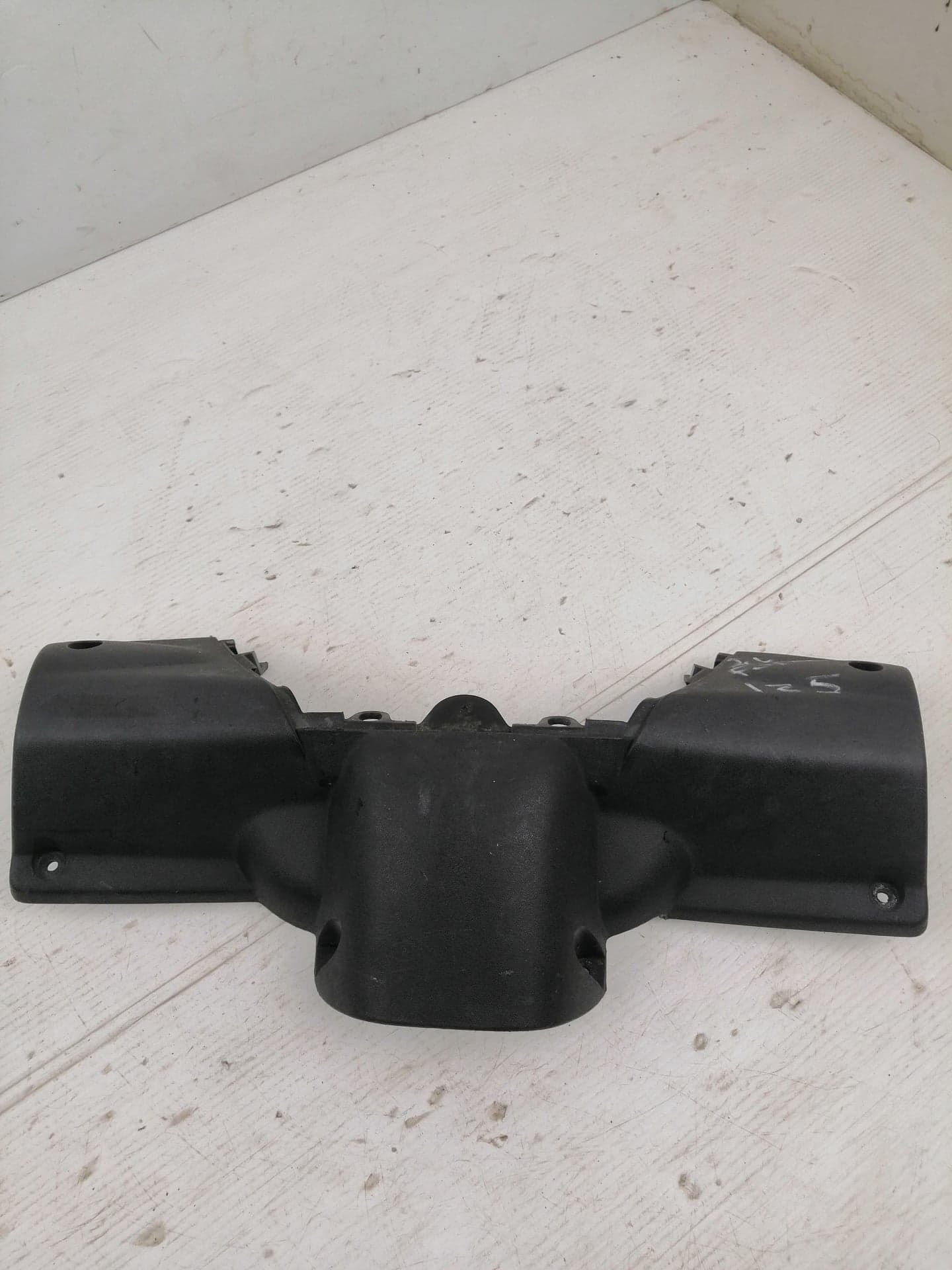 Carénage intérieur guidon / compteur Peugeot Jet Force